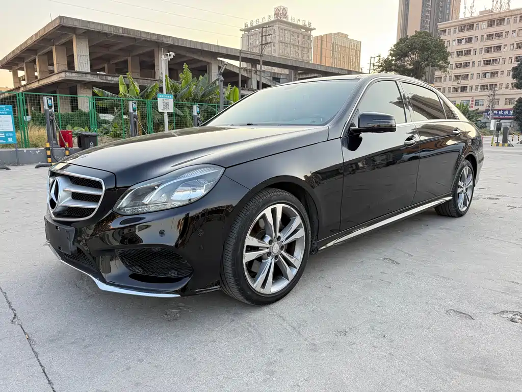 Mercedes-Benz E-Class 2015 — фото 1