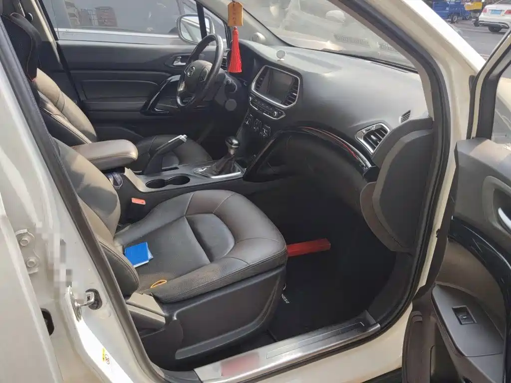 GAC Trumpchi GS4 2015 — фото 20