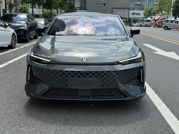 Changan UNI-V 2024