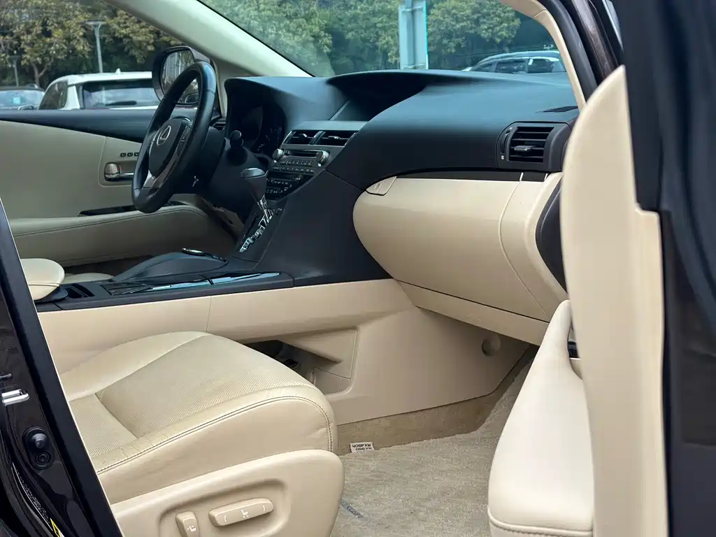 Lexus RX Classic 2015 — фото 11