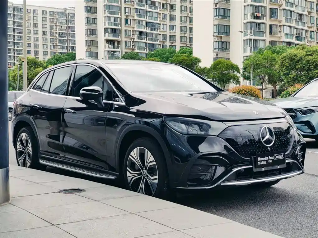 Mercedes-Benz EQE SUV 2025 — фото 8