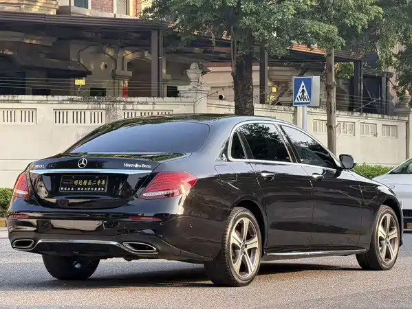 Mercedes-Benz E-Class 2016