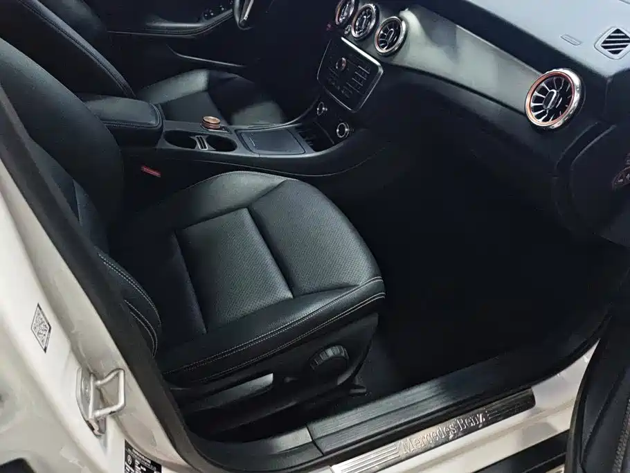 Mercedes-Benz GLA 2016
