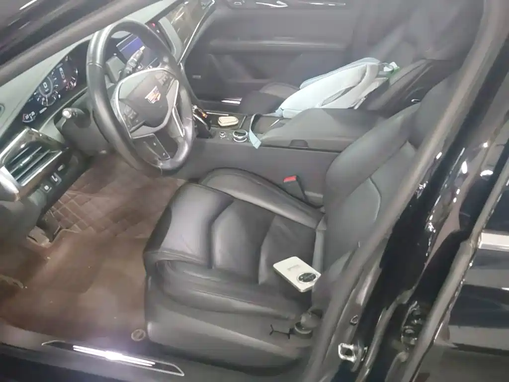 Cadillac CT6 2023 — фото 15