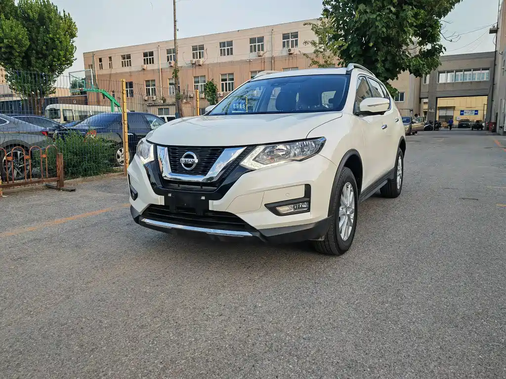 Nissan X-Trail 2019 — фото 1