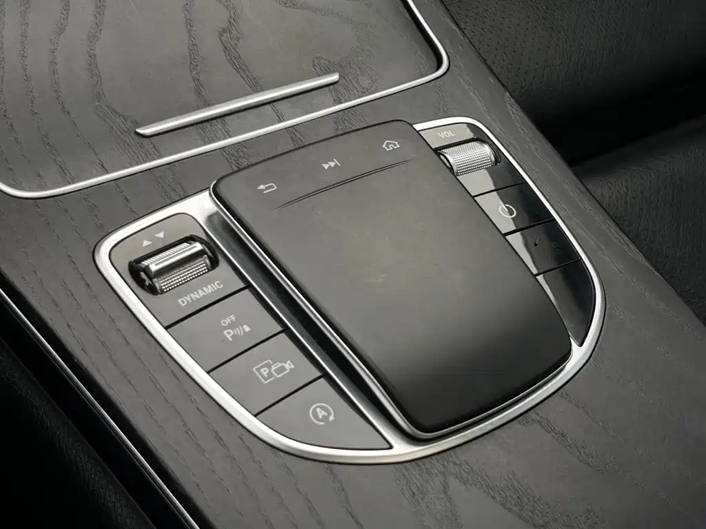 Mercedes-Benz C-Class 2020 — фото 19
