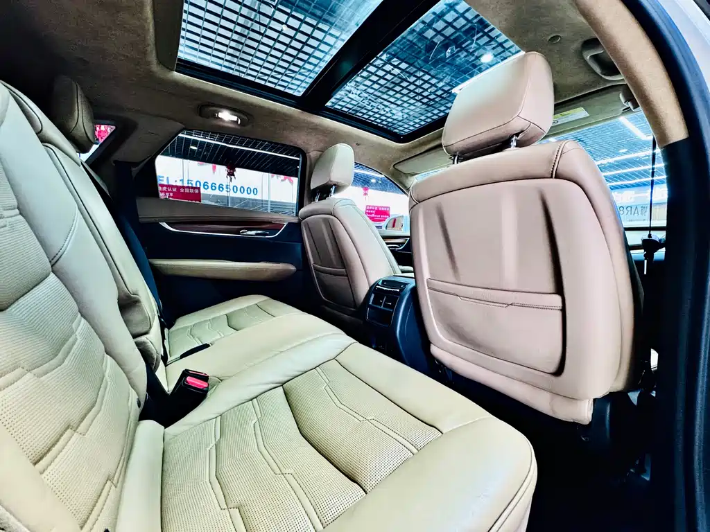 Cadillac XT5 2016 — фото 13