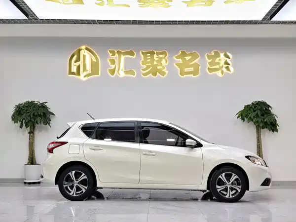 Nissan Tiida 2019