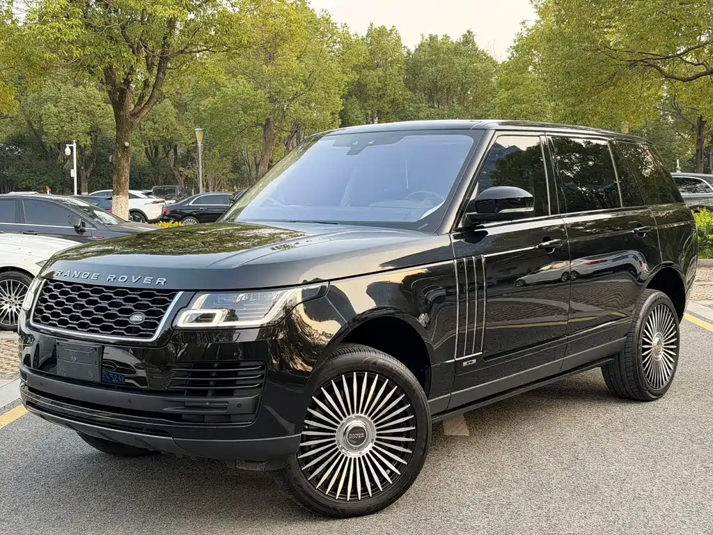 Land Rover Range Rover 2020 — фото 1