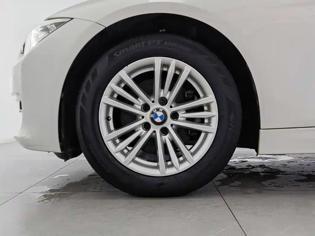 BMW 3 Series 2015 — фото 17