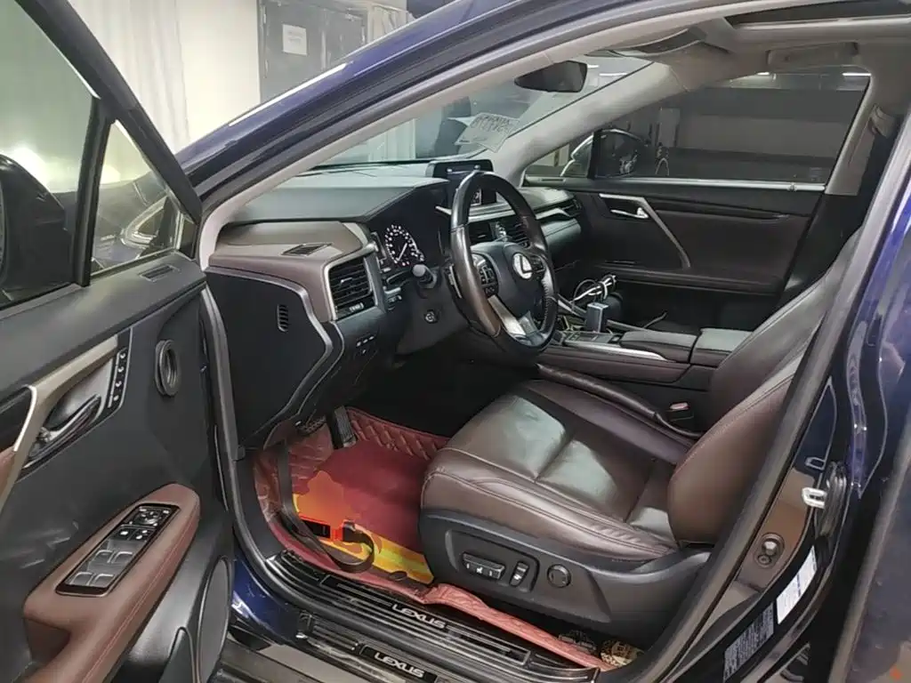 Lexus RX 2021 — фото 16