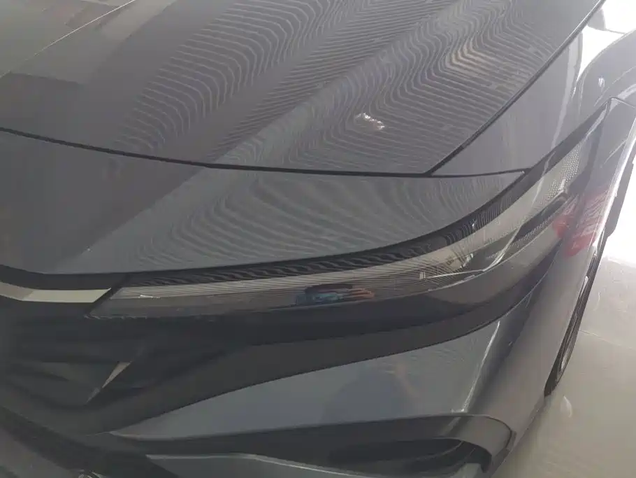 Hyundai Elantra 2024