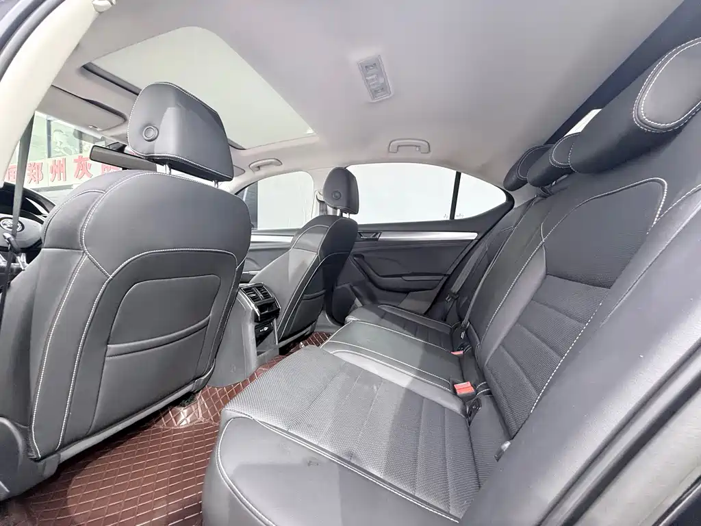 Skoda Speedy 2023 — фото 8