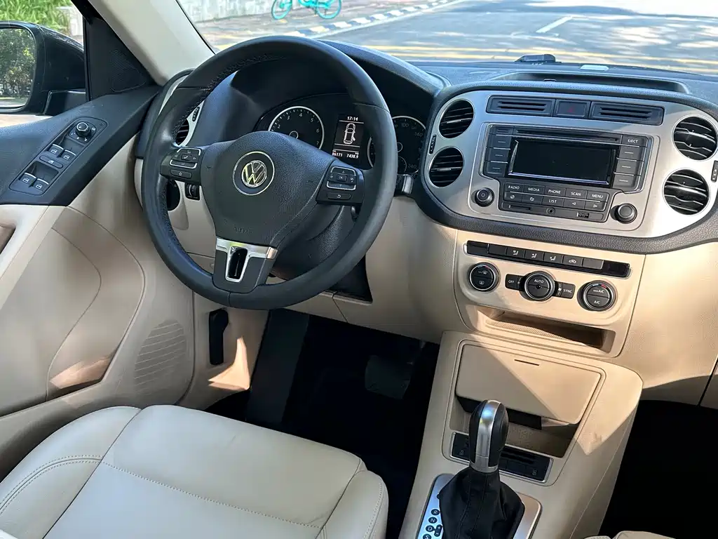 Volkswagen Tiguan 2015 — фото 13