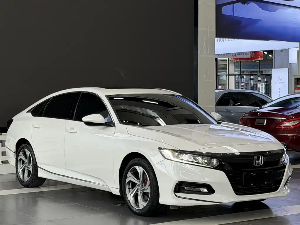 Honda Accord 2020 — фото 2