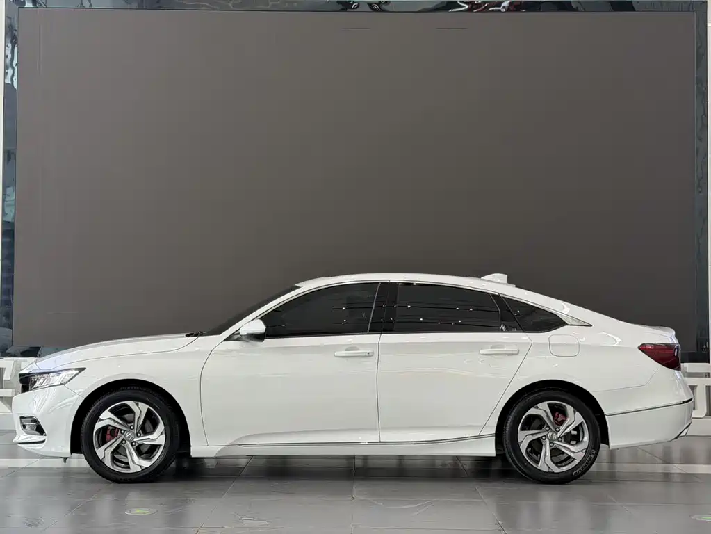Honda Accord 2020 — фото 14