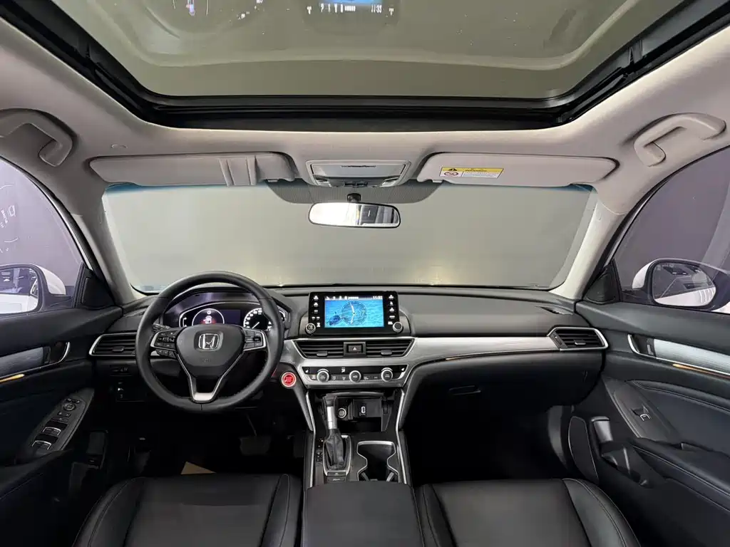 Honda Accord 2020 — фото 16