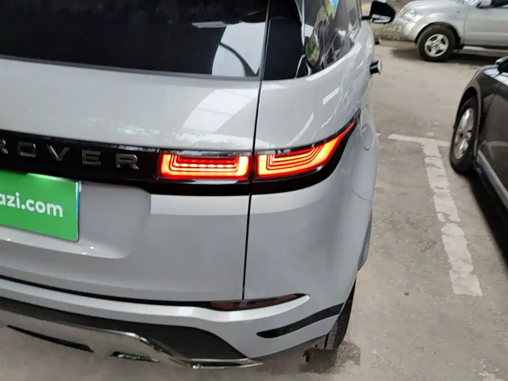 Land Rover Evoque 2021 — фото 8