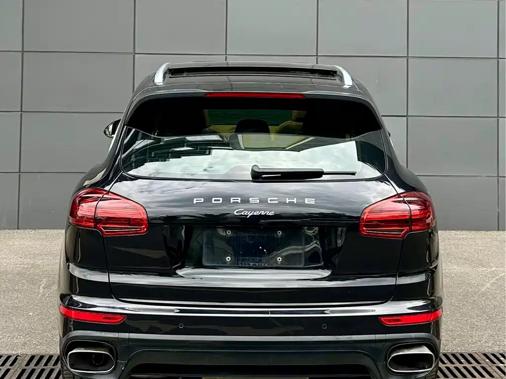 Porsche Cayenne 2015 — фото 6