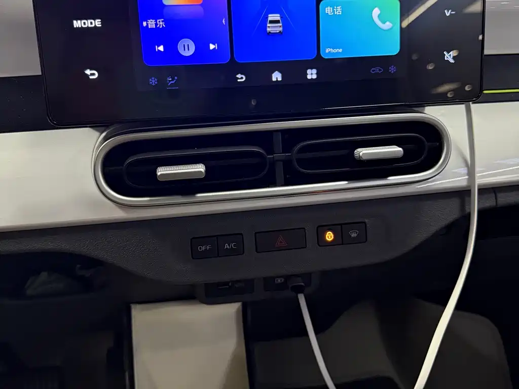 Geely Galaxy Panda 2025 — фото 13