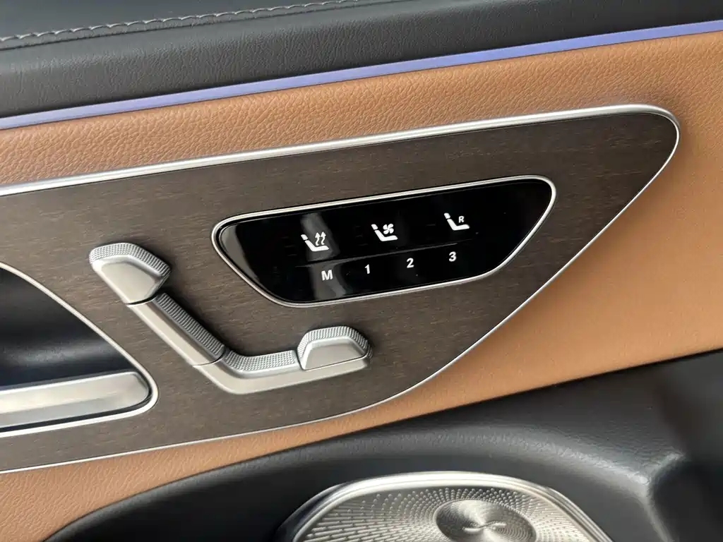 Mercedes-Benz E-Class 2026 — фото 11