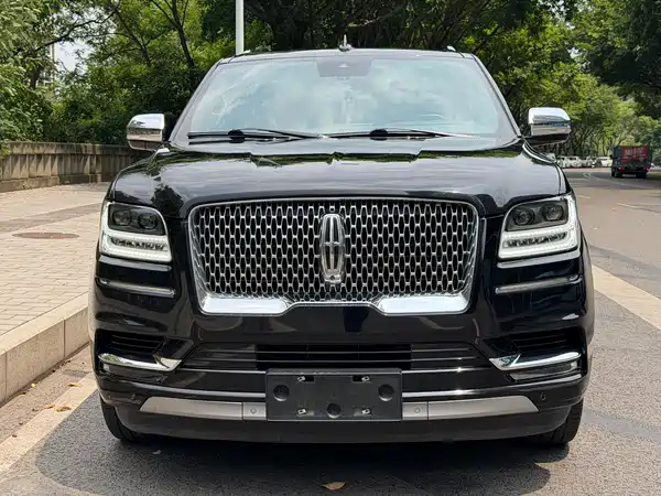 Lincoln Navigator 2022