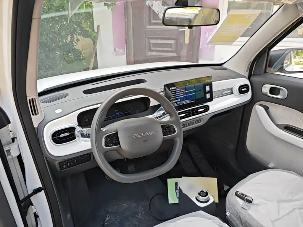 Geely Galaxy Panda 2026 — фото 10