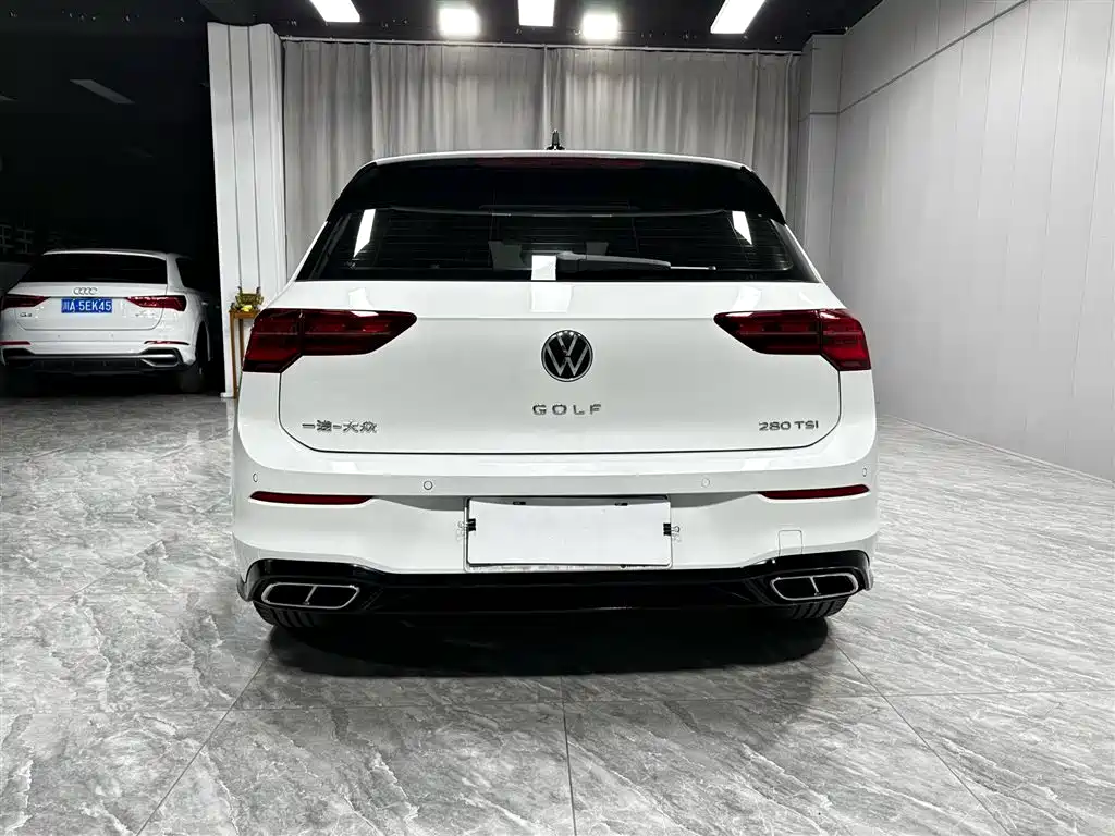 Volkswagen Golf 2022