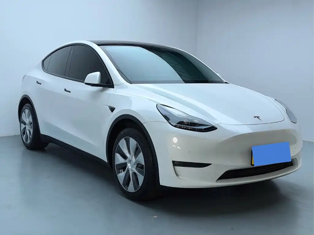 Tesla Model Y 2023 — фото 3