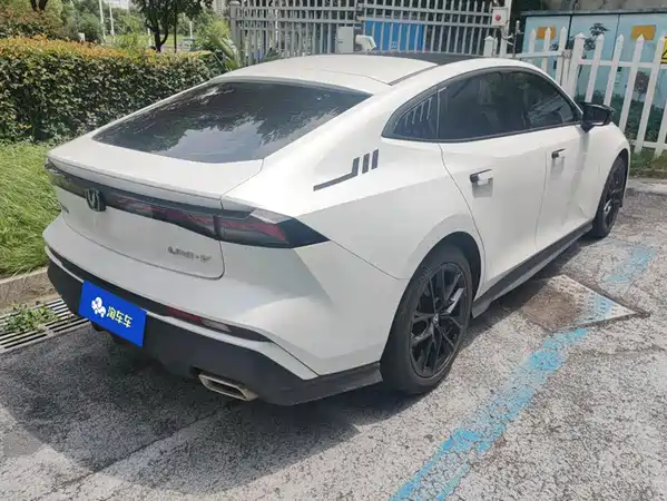Changan UNI-V 2024