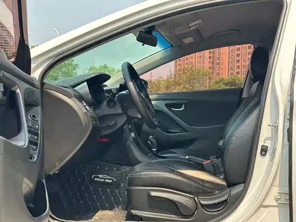 Hyundai Elantra Langdong 2016