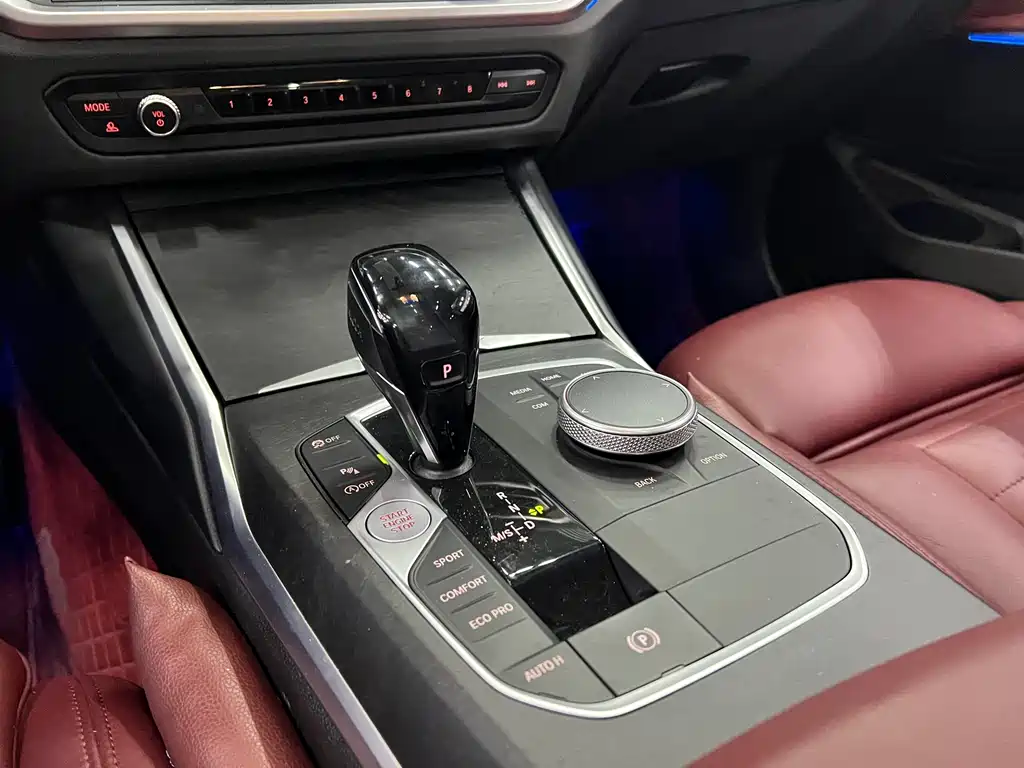 BMW 3 Series 2021 — фото 12