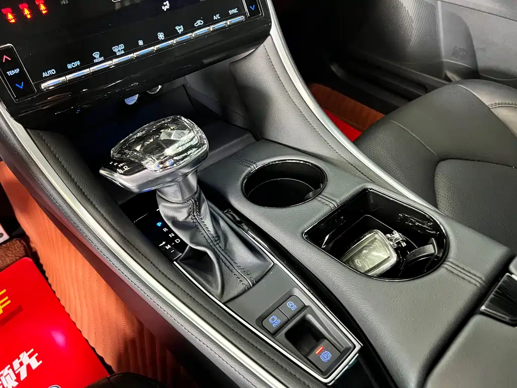 Toyota Avalon 2023 — фото 14