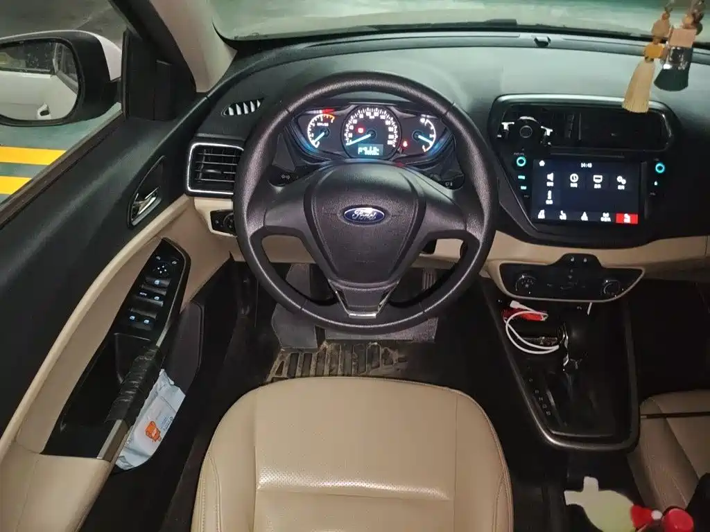 Ford Escort 2018