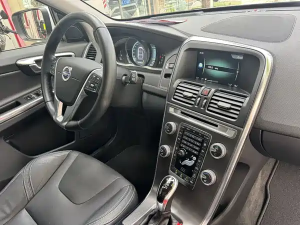Volvo XC60 2016