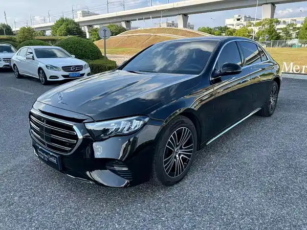 Mercedes-Benz E-Class 2025