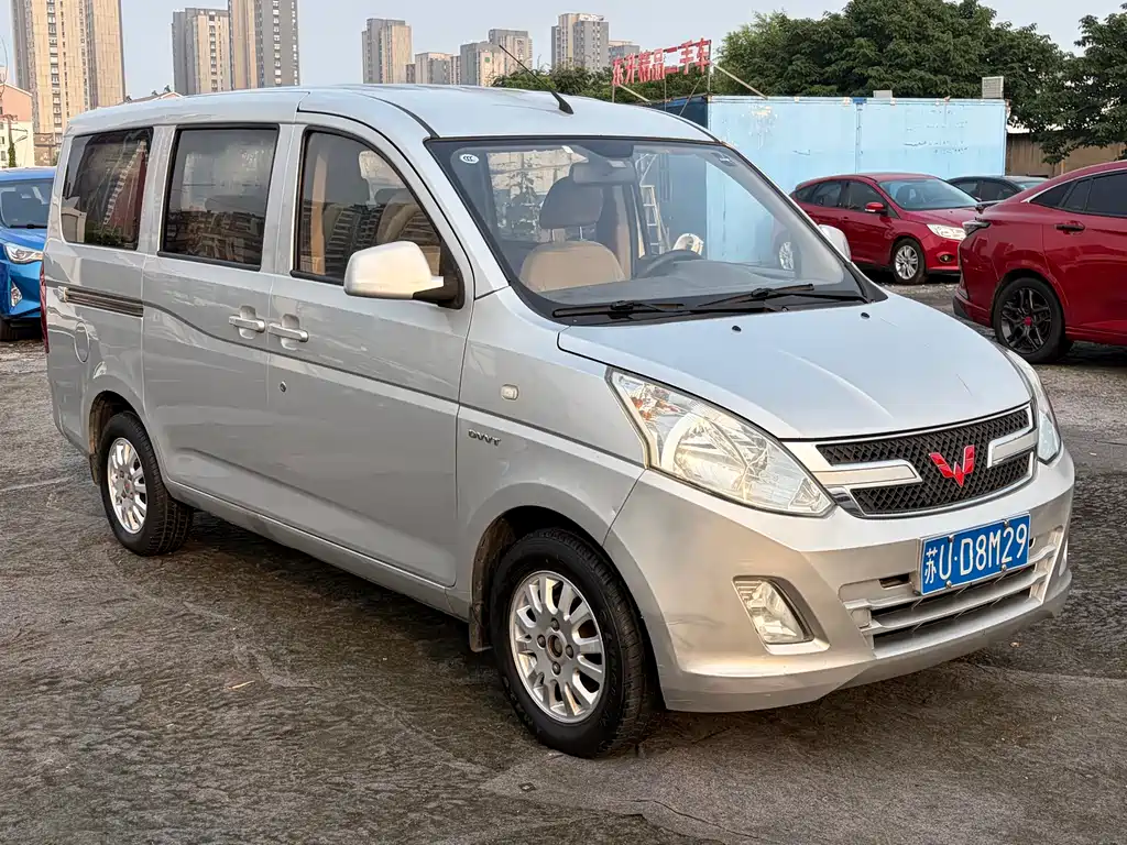 Wuling Rongguang V 2017 — фото 3
