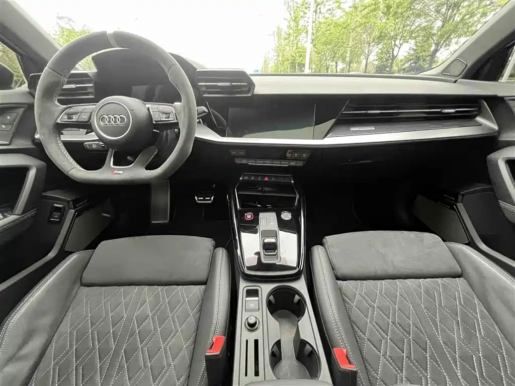 Audi A3 2021 — фото 11