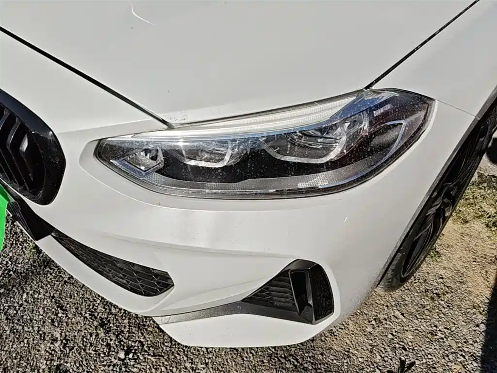BMW 1 Series 2023 — фото 23