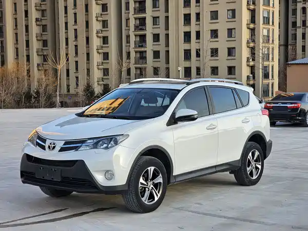 Toyota RAV4 2015