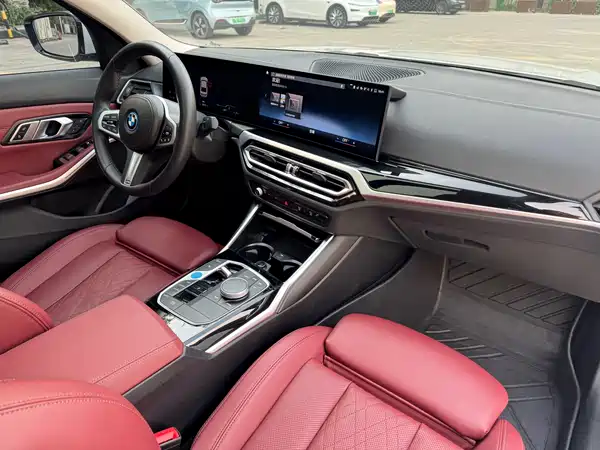BMW i3 2022