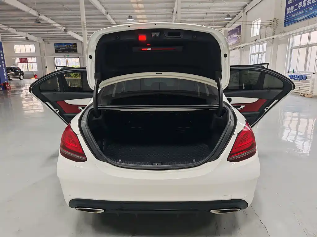 Mercedes-Benz C-Class 2019 — фото 16