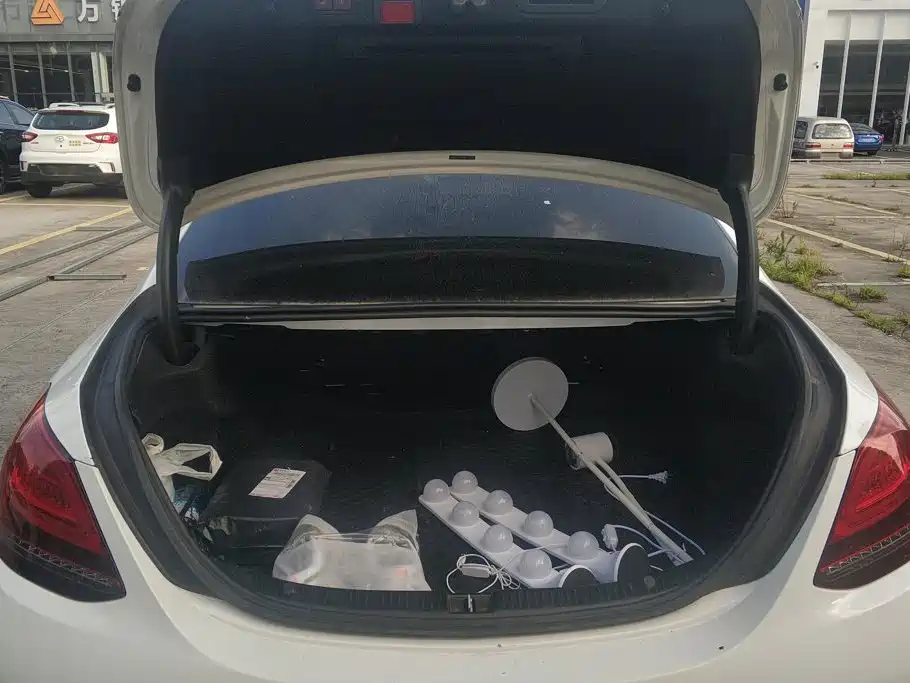Mercedes-Benz C-Class 2020