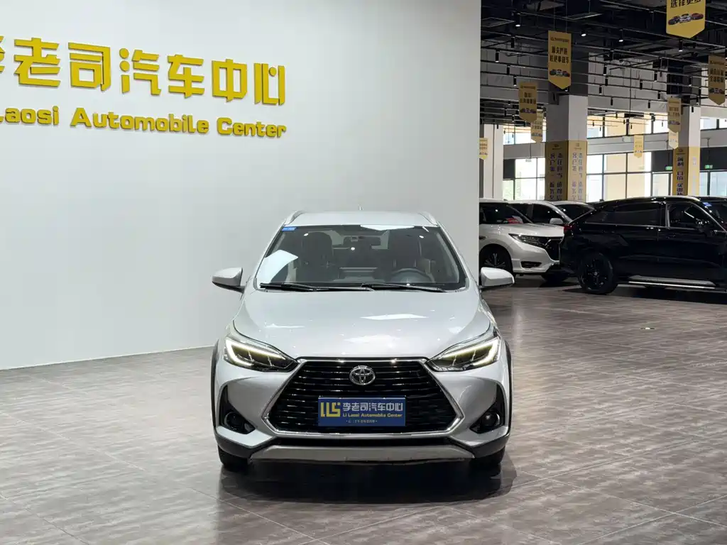 Toyota Yaris L 2020 — фото 4