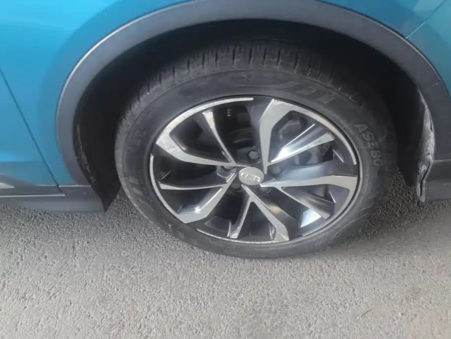 Geely Emgrand S 2023