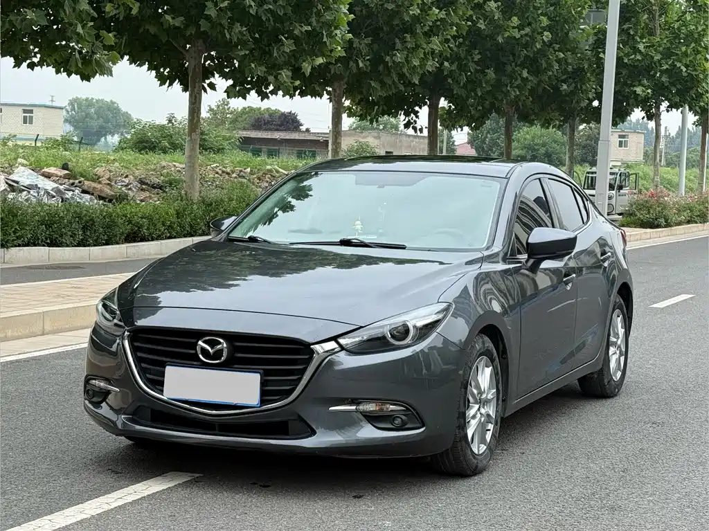 Mazda 3 Axela 2019 — фото 1