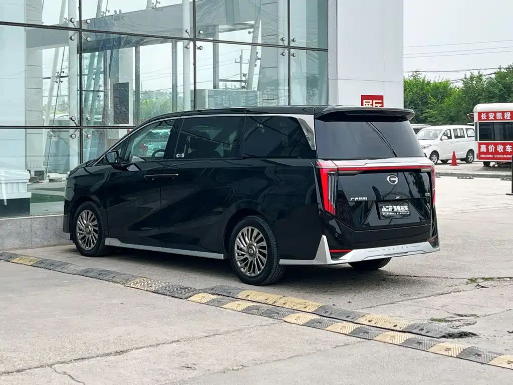 GAC Motor Trumpchi M8 2023 — фото 6