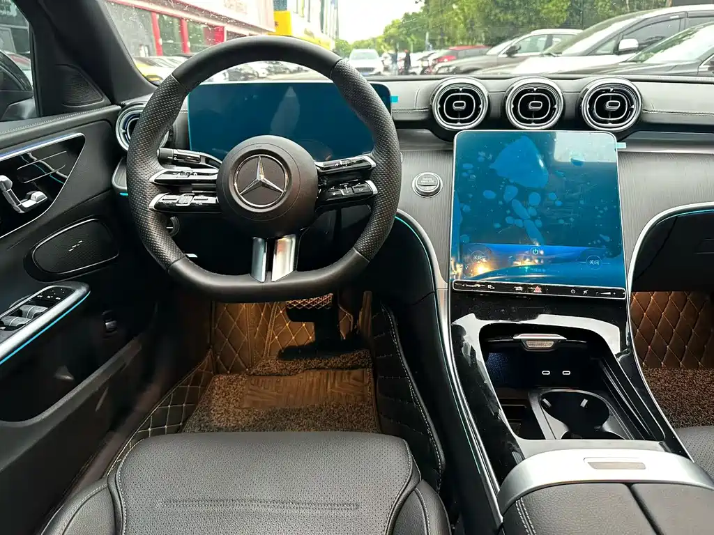 Mercedes-Benz C-Class 2023 — фото 5