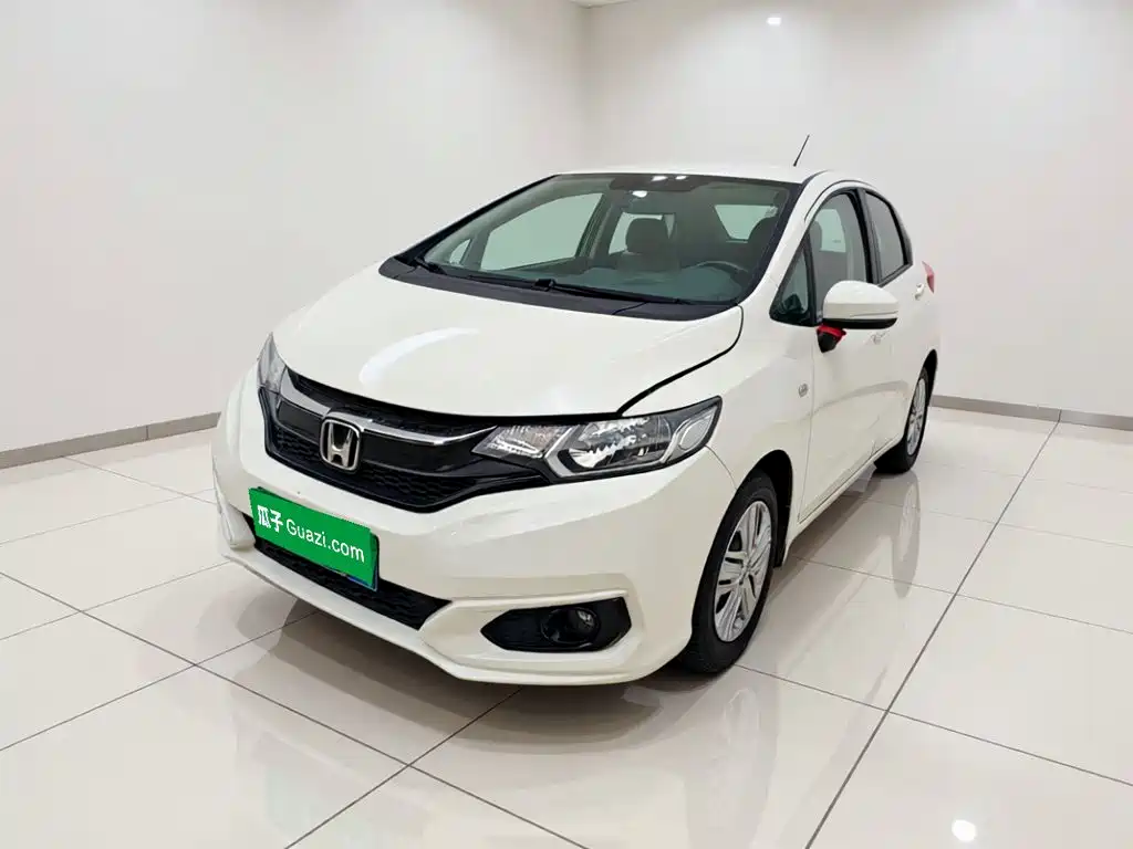 Honda Fit 2018 — фото 1