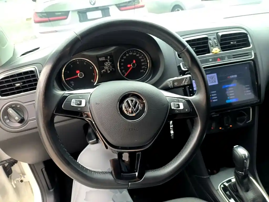 Volkswagen Polo 2019 — фото 11